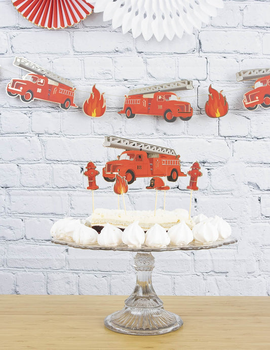 Mise en situation des 6 décorations pour gâteau Pompier