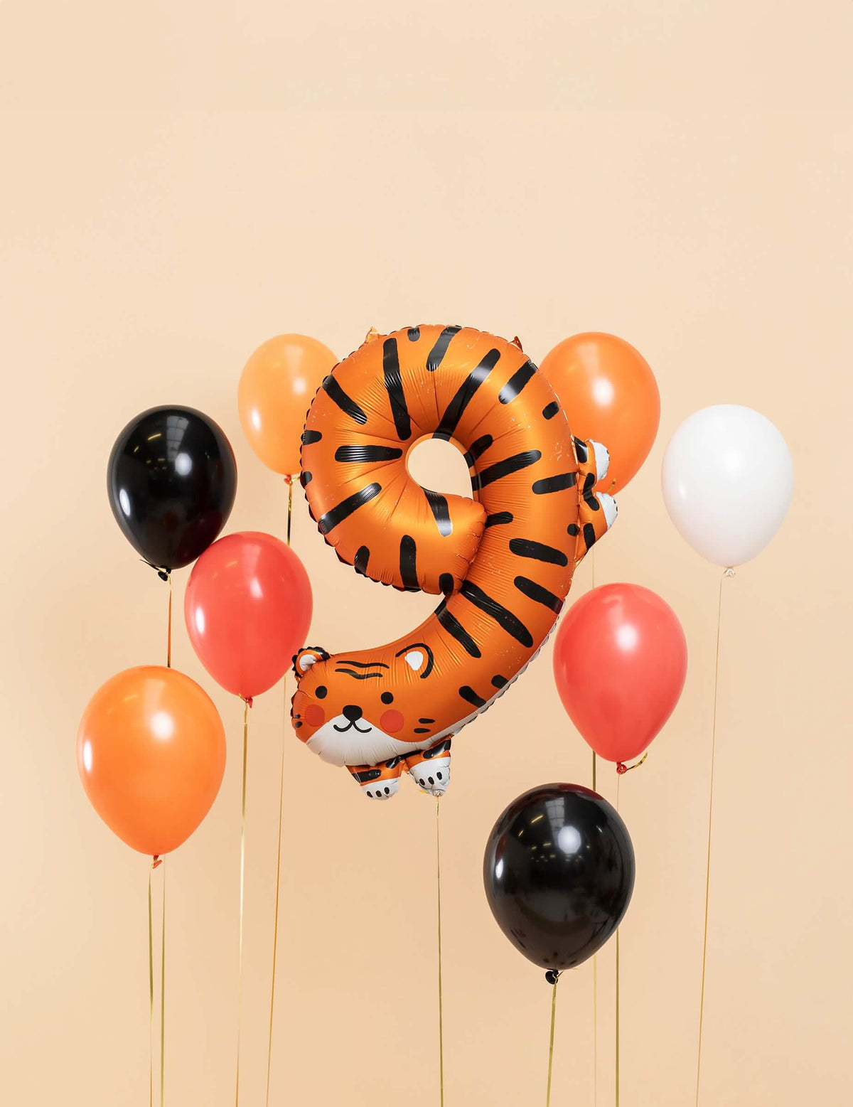 Bouquet de ballons colorés du ballon aluminium tigre chiffre 9