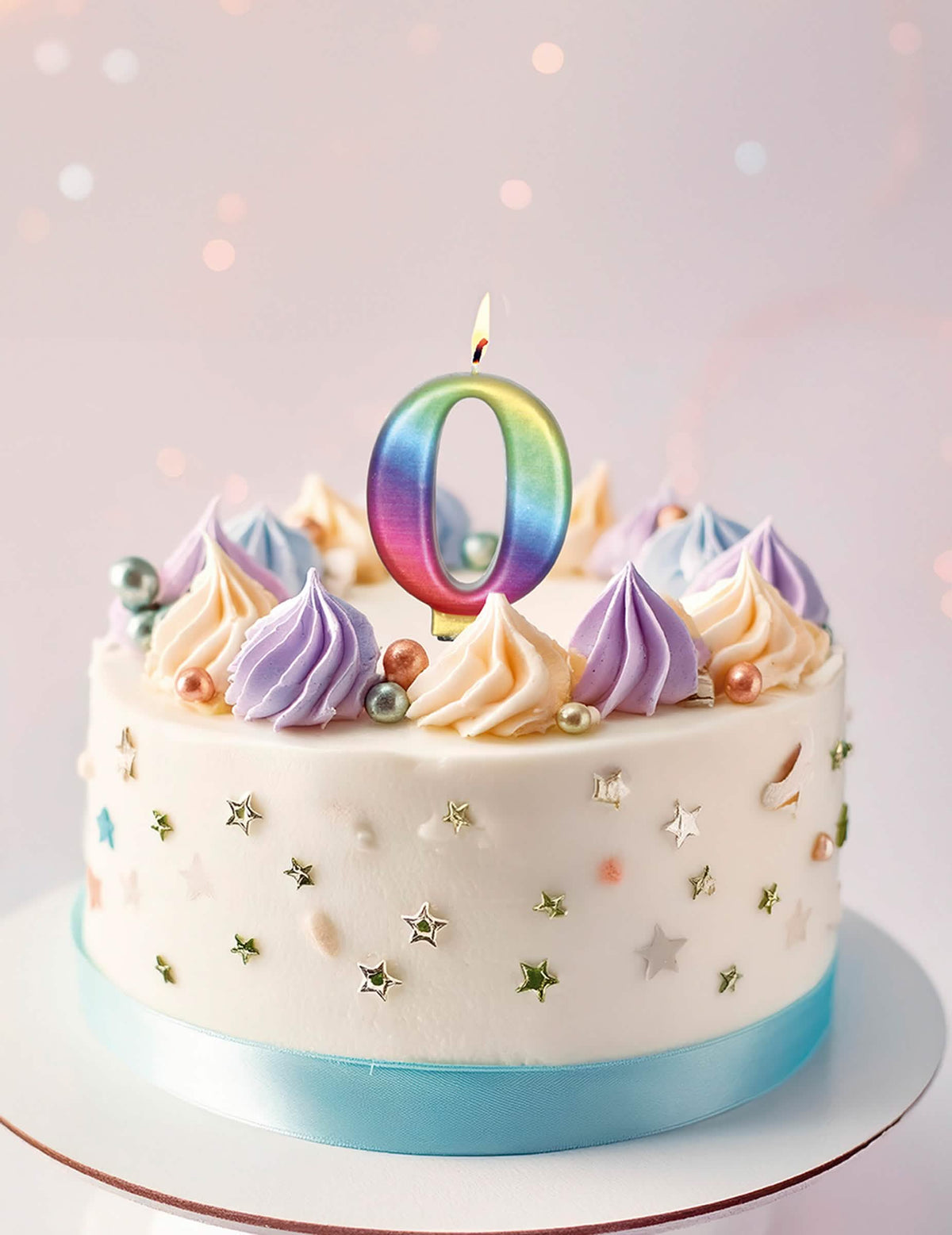 Mise en situation sur un gâteau du chiffre 0 de la bougie chiffre pour anniversaire multicolore