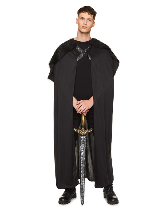 Vue d'ensemble avec épée de la cape avec fourrure médiévale