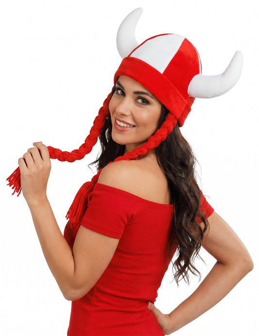 Casco de tela con cuernos y trenzas de hincha blanco y rojo