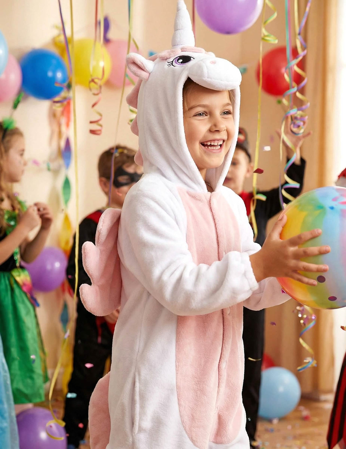 Escena festiva del mono unicornio para niño