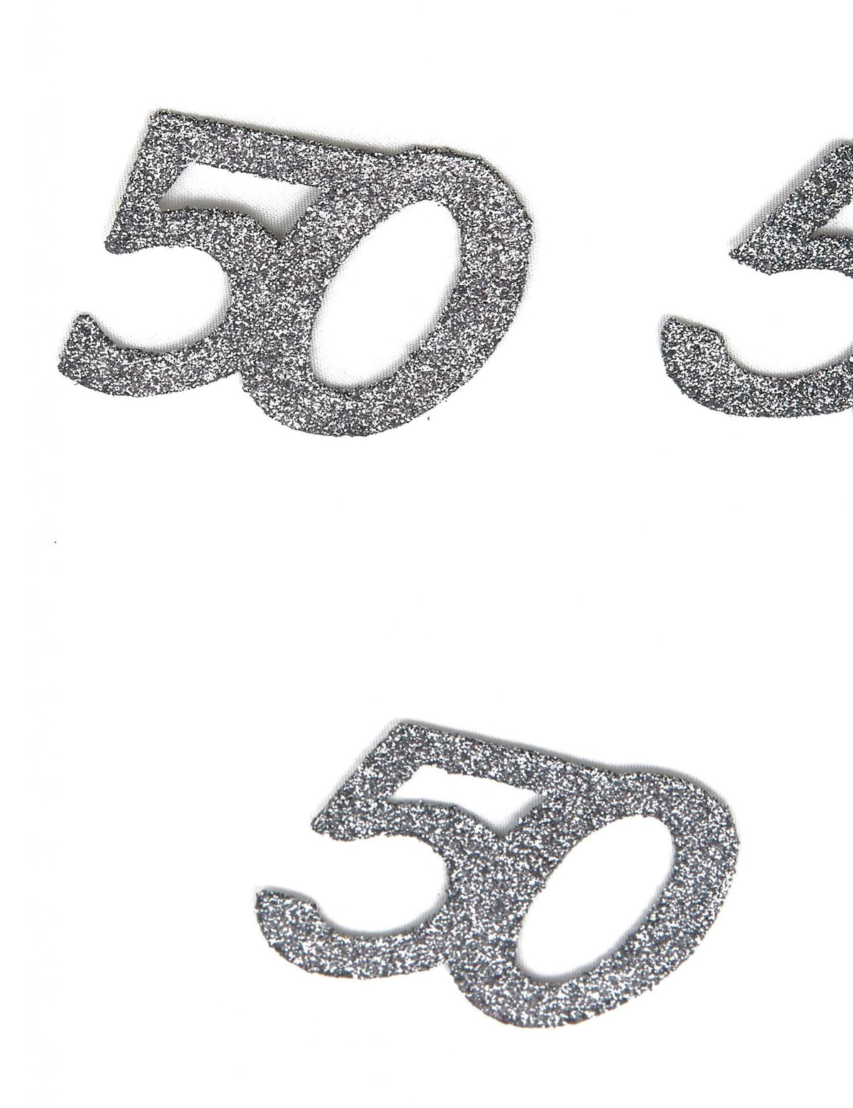 Primer plano de los brillos de los confetis cumpleaños 50 años