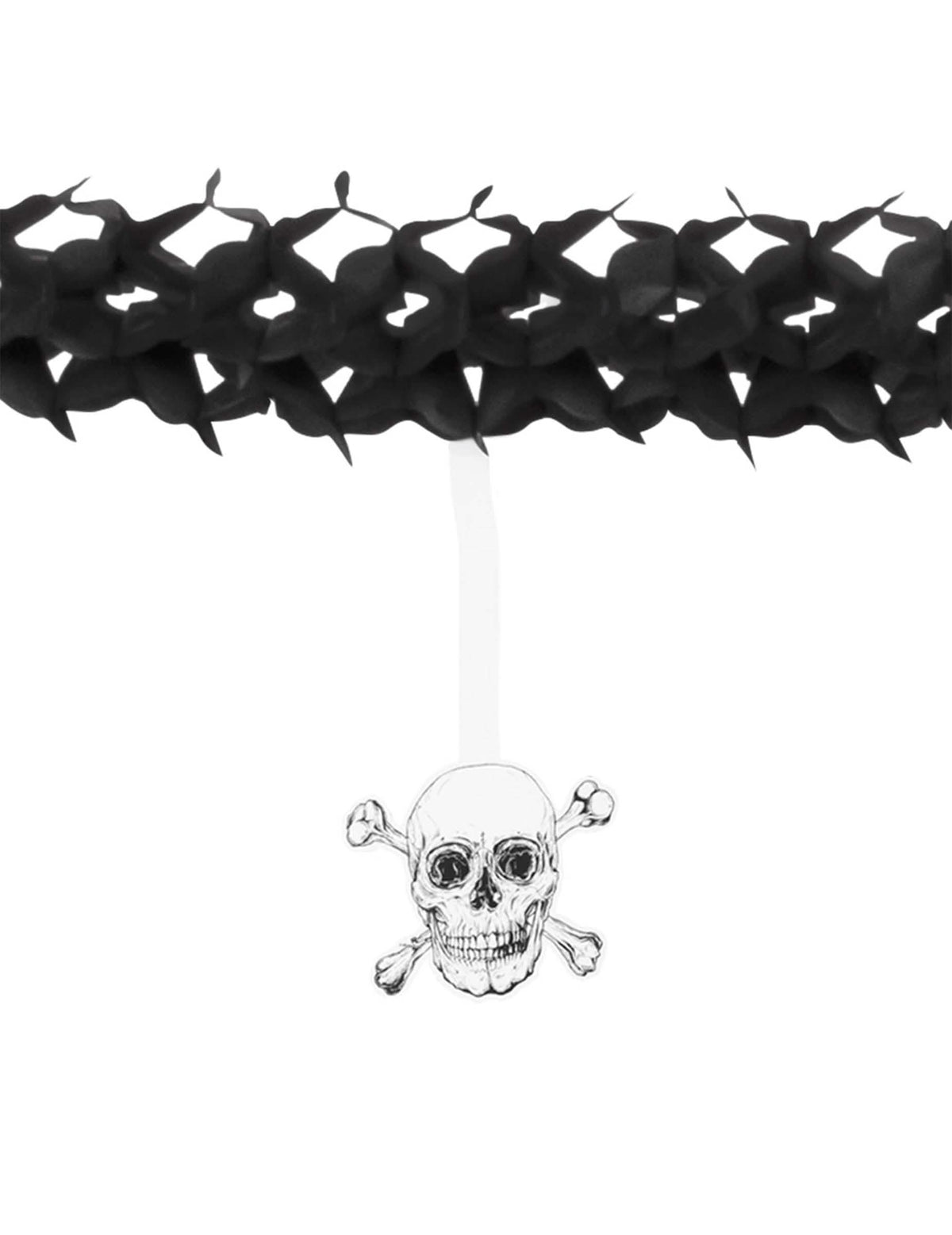 Primer plano de la calavera suspendida de la guirnalda de papel Pirate Jolly Roger