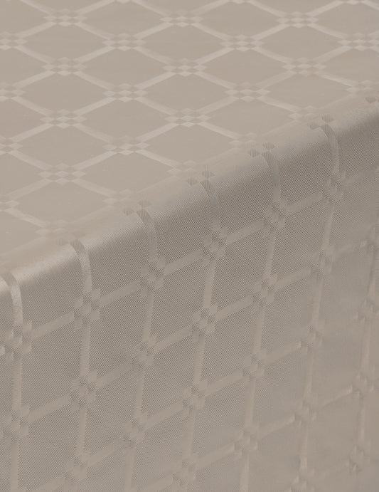 Gros plan sur les motifs de la nappe en rouleau papier damassé pour fête
