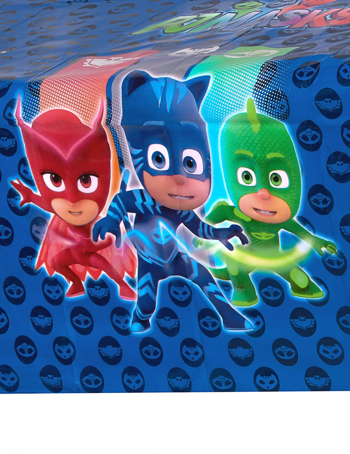 Detalle del estampado de los personajes del mantel PJMasks