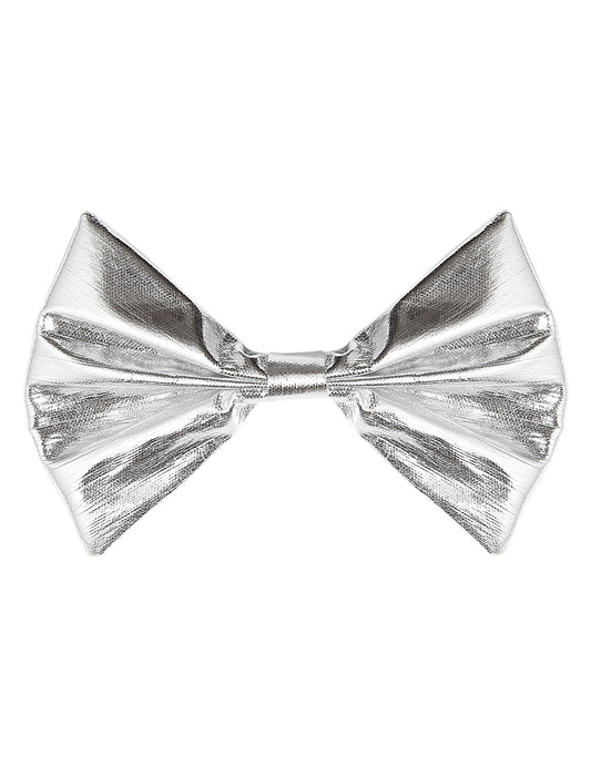 Gros plan sur la texture du noeud papillon argenté pour adulte
