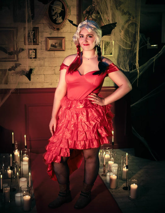 Mise en situation de la robe d'arlequin fou pour femme