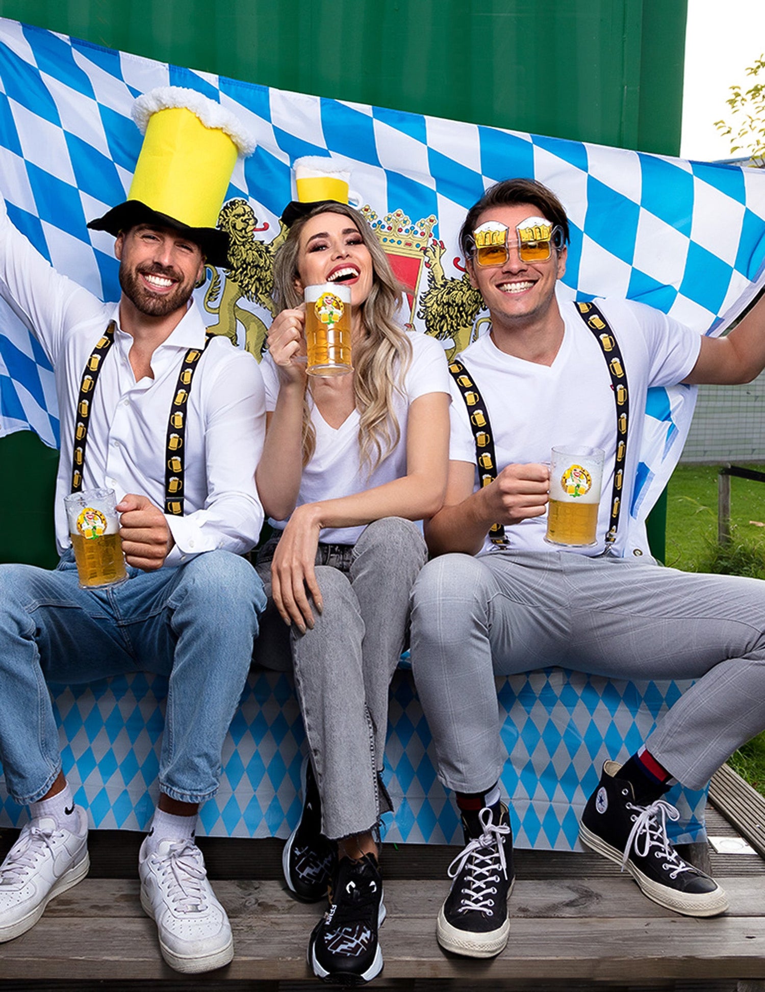 Costumes bavarois et accessoires tyrolais