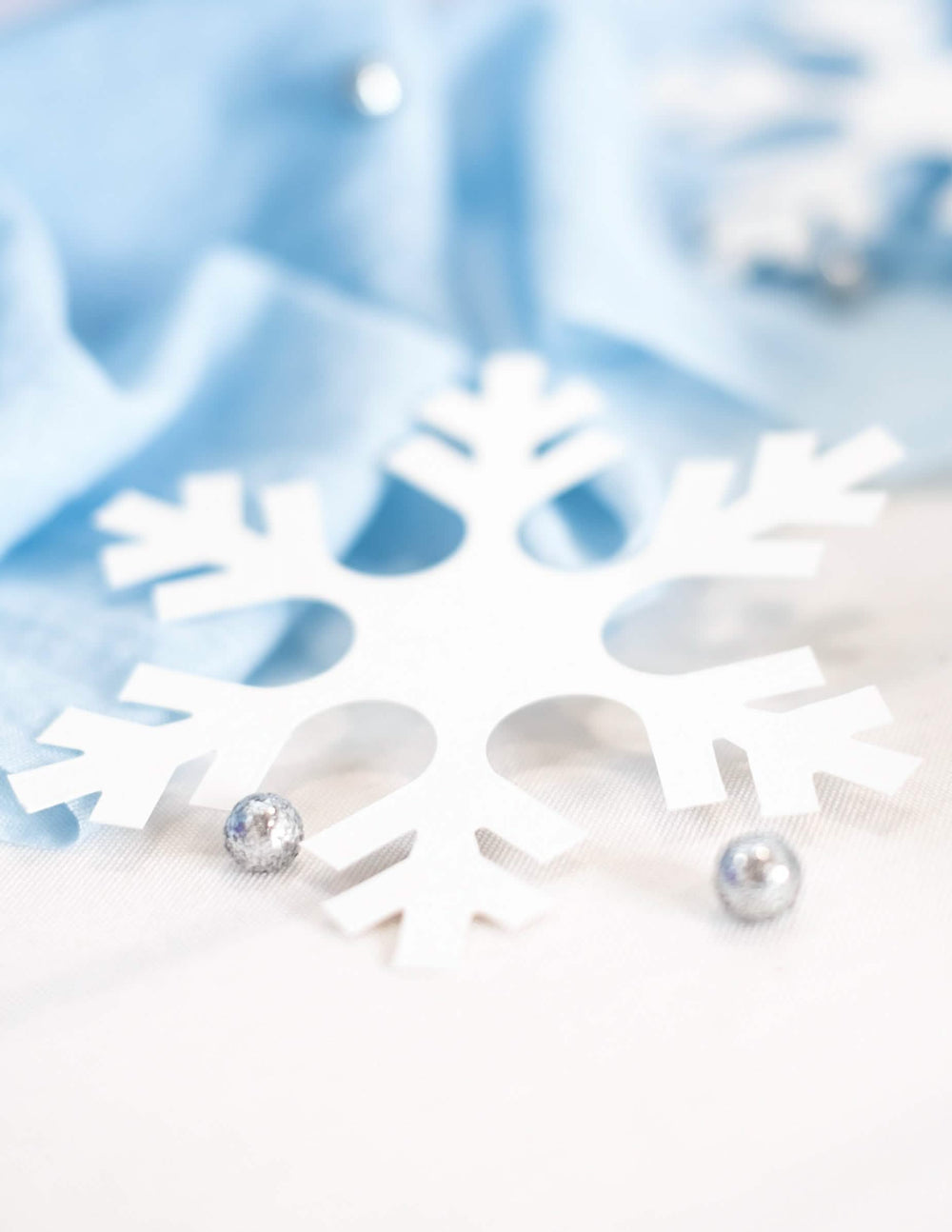 Detalle de la puesta en escena del copo de nieve de navidad para decoración