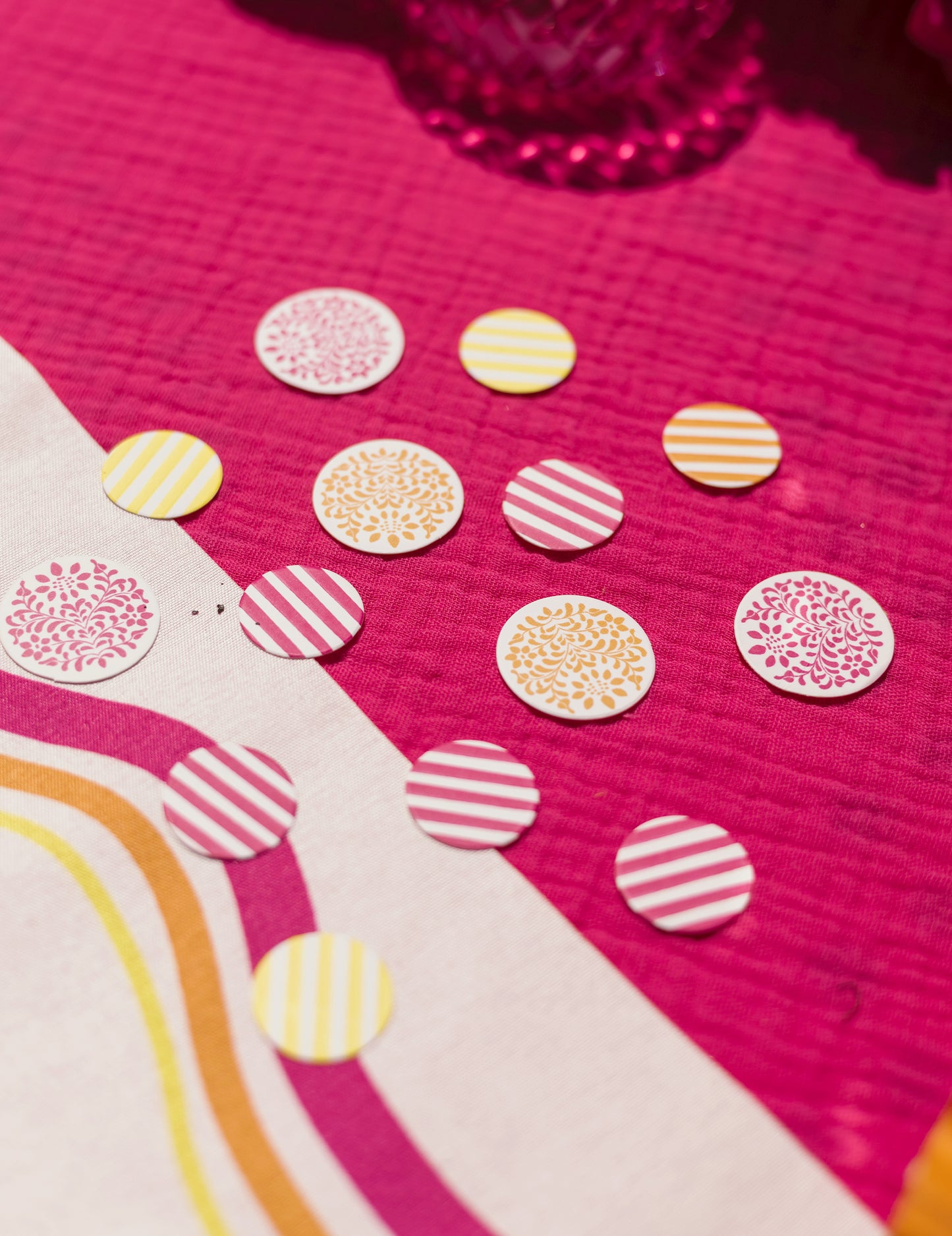 100 confetis de papel Pink Limonade 2,5 cm