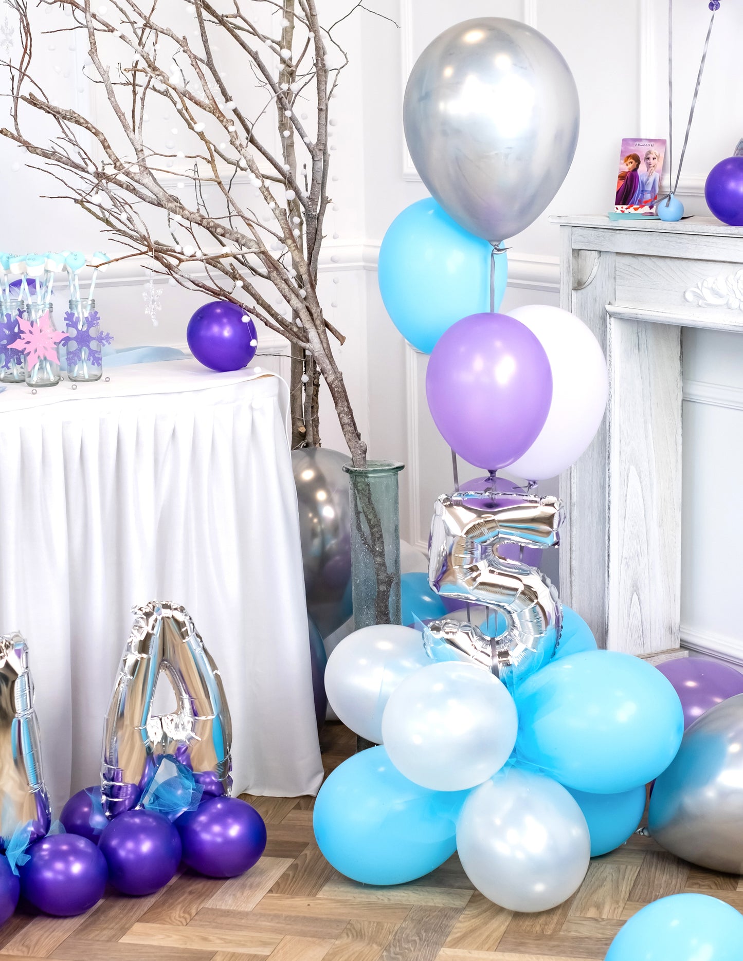 Mise en situation de décoration du ballon de baudruche pour fête