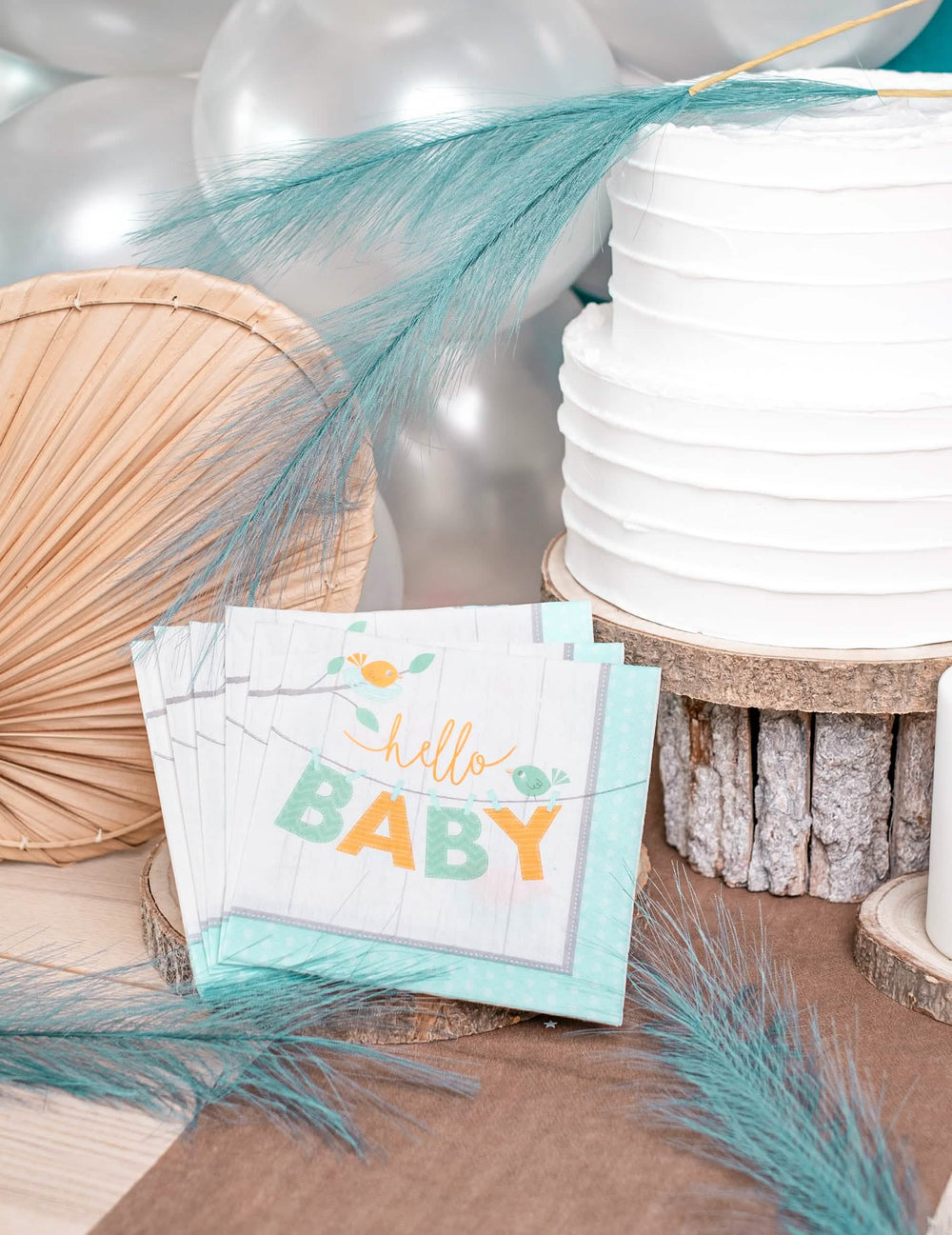 Escenografía decorativa de servilletas de papel hello baby pájaros