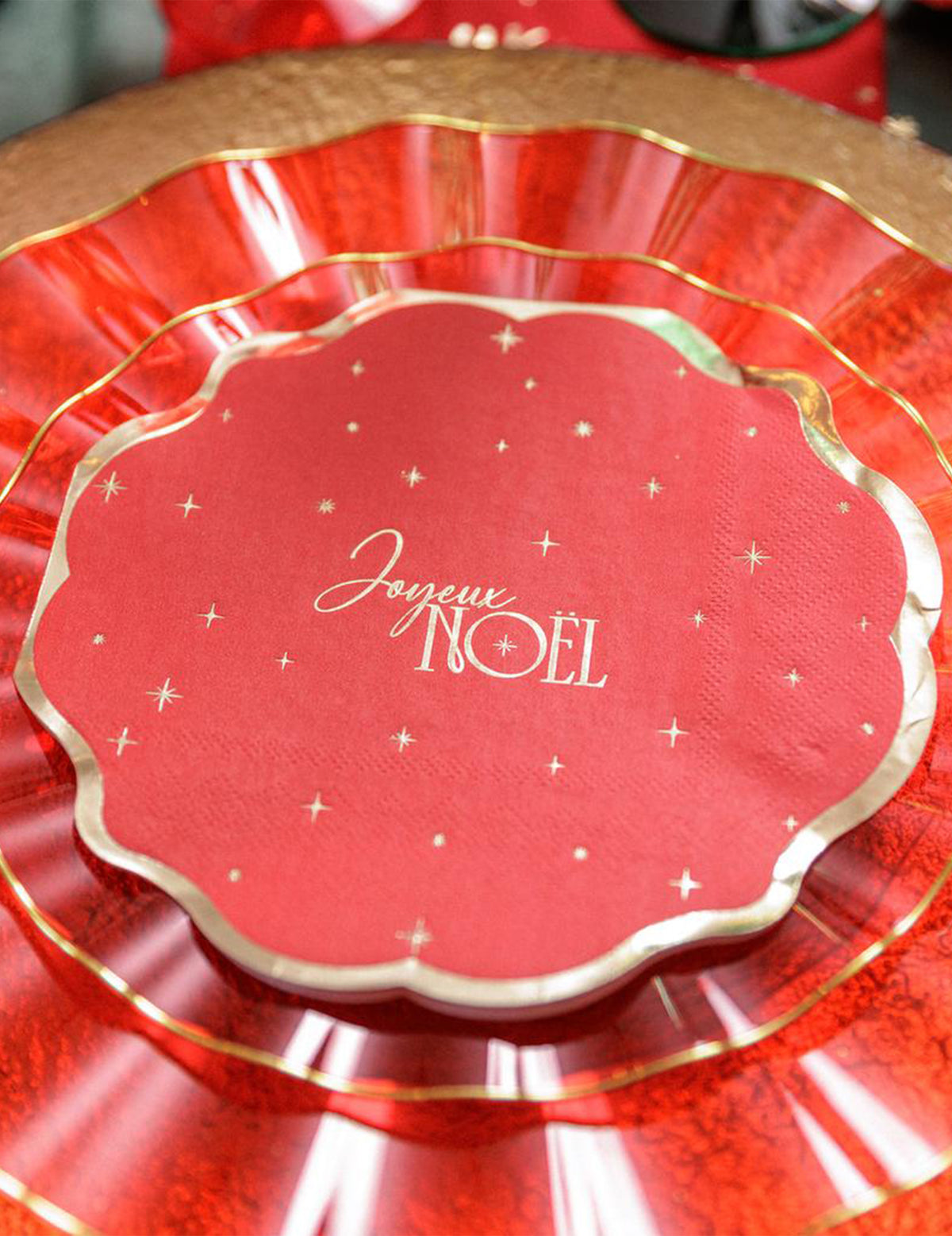 16 servilletas Feliz Navidad atemporal rojo y dorado 32 x 32 cm
