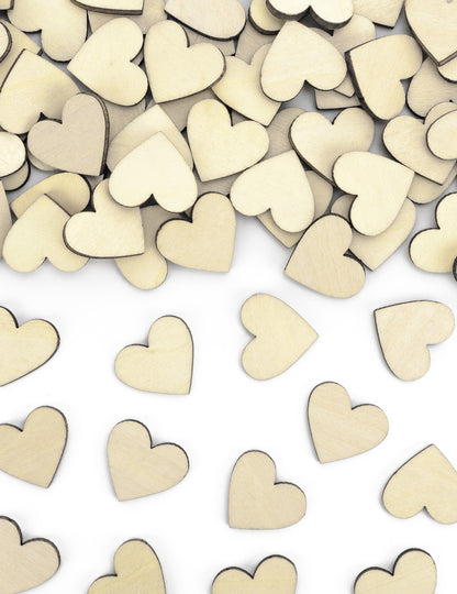 Confettis en bois cœurs pour mariage naturel