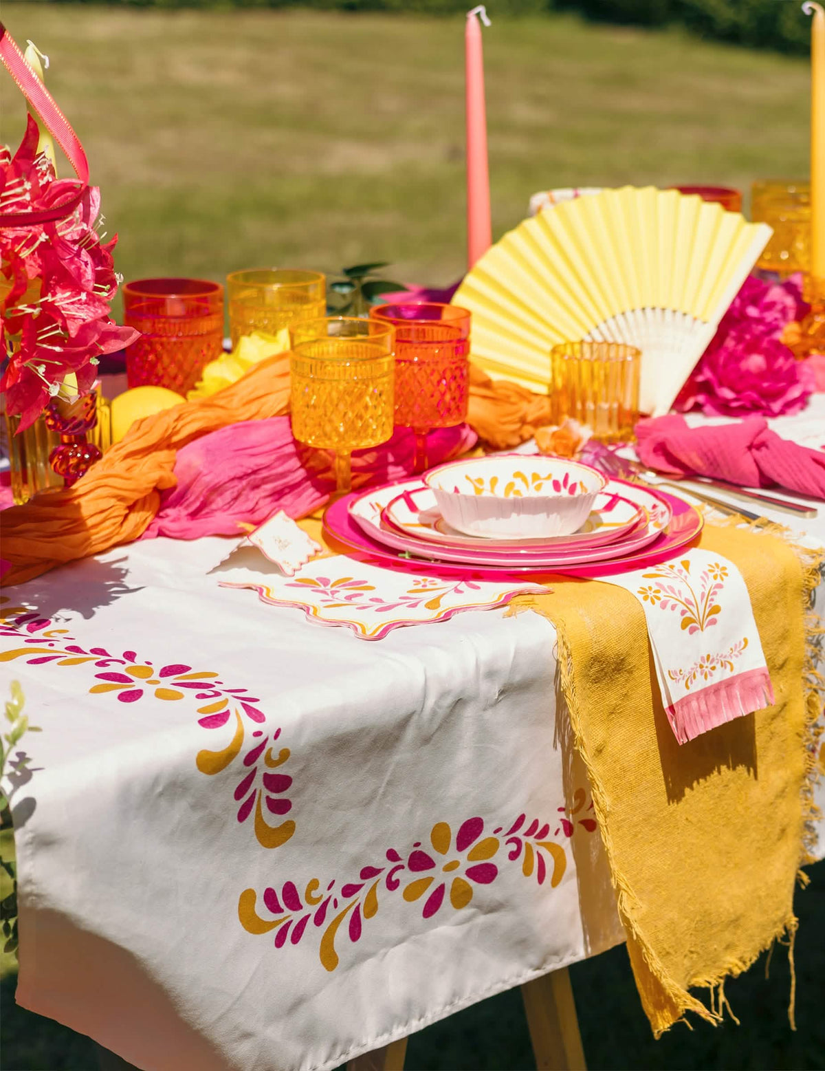 6 Platos reutilizables de plástico rosa y dorado 26,5 cm