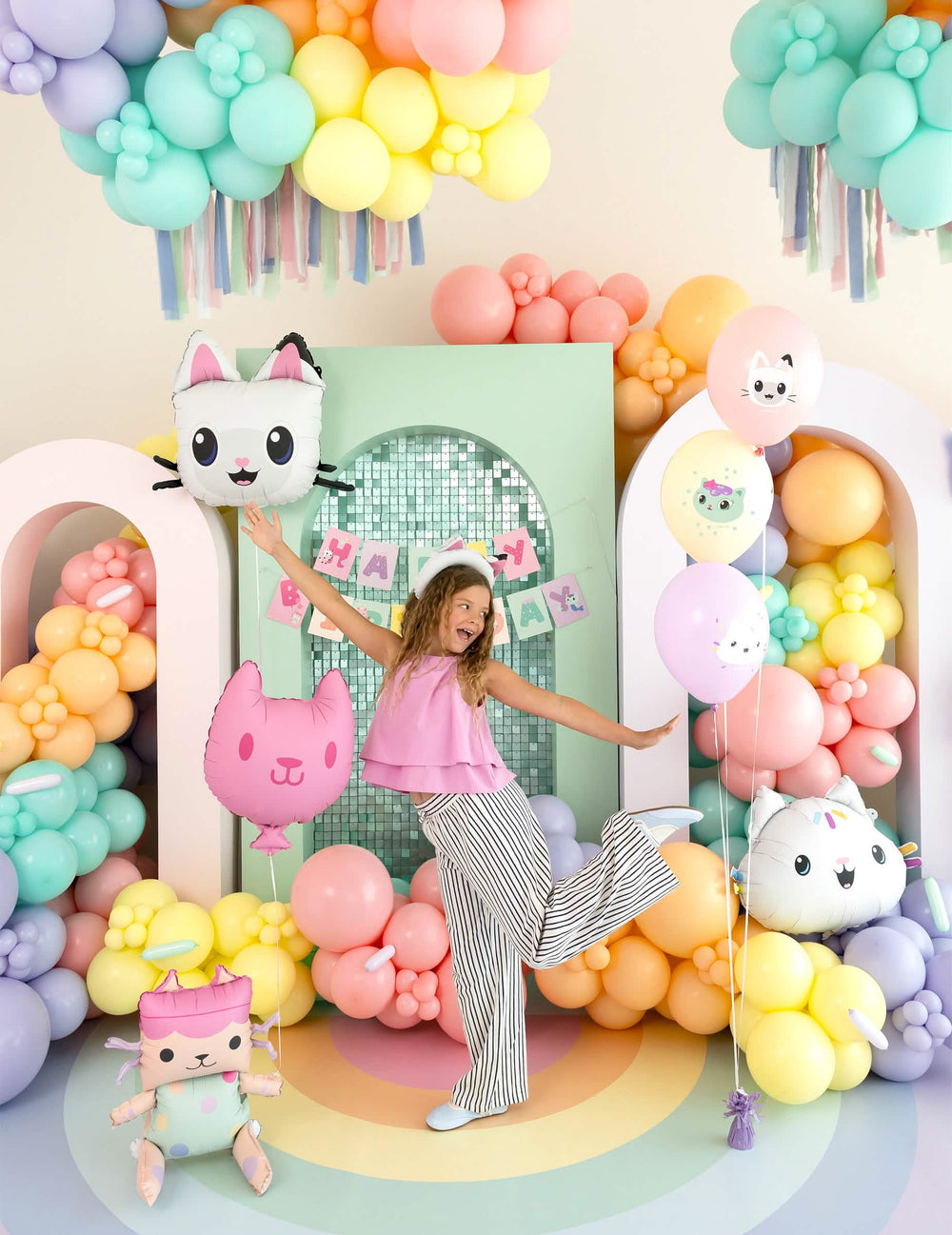 Puesta en situación de los globos de látex Gabby y la casa mágica