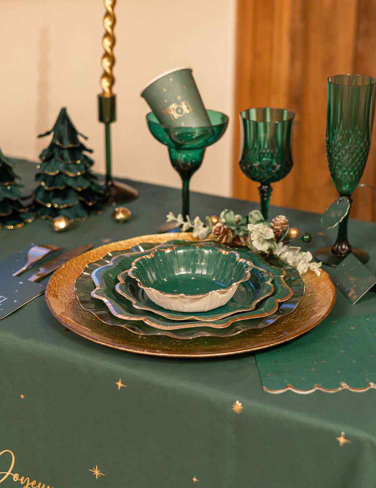 8 cuencos Navidad atemporal verde inglés y dorado 13,5 cm