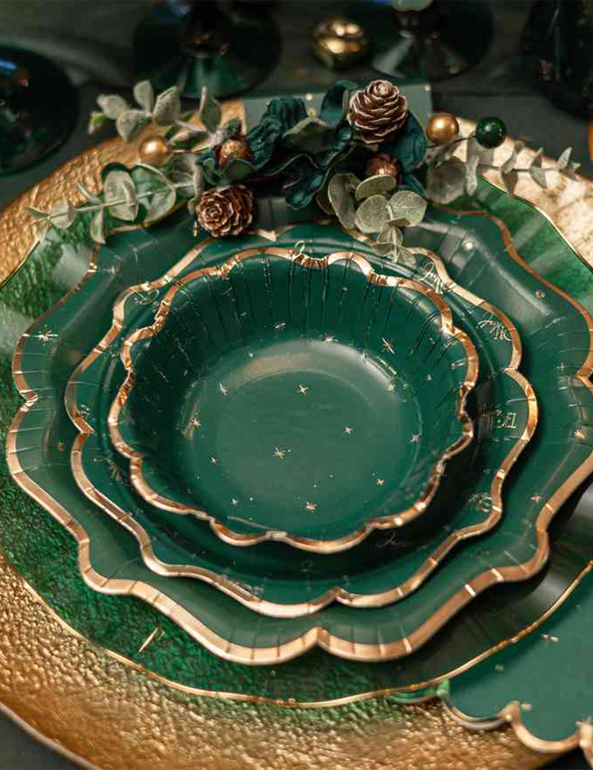 8 cuencos Navidad atemporal verde inglés y dorado 13,5 cm