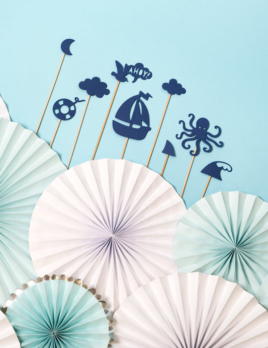 Vue d'ensemble des différents motifs des décorations pour gâteau sur pique motifs mer bleu marin