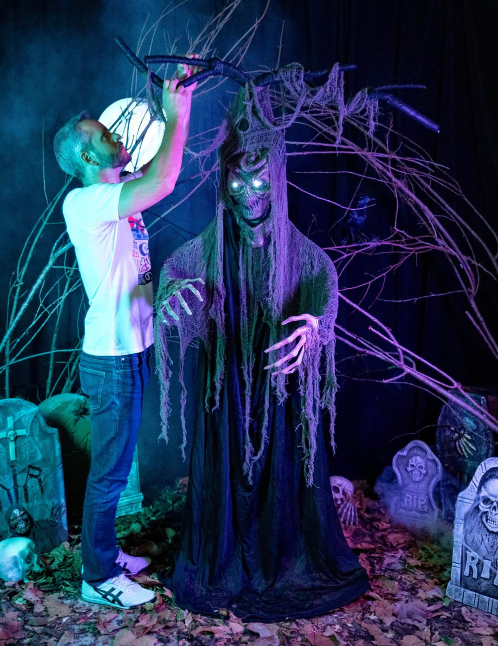 Escena para la escala del Árbol encantado articulado luminoso y sonoro halloween