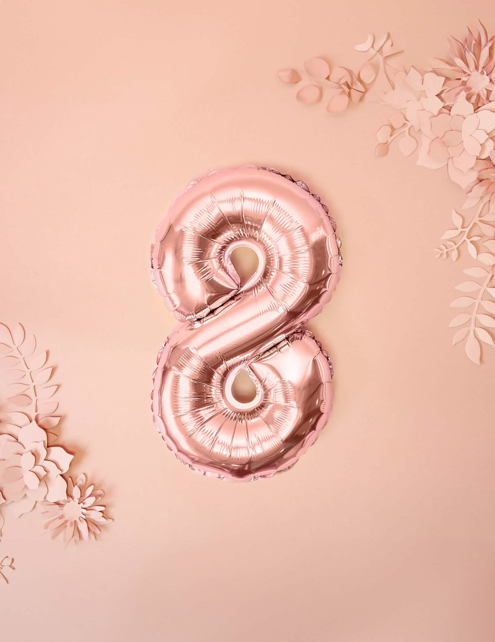 Puesta en escena del número 8 del globo de aluminio número para cumpleaños oro rosa