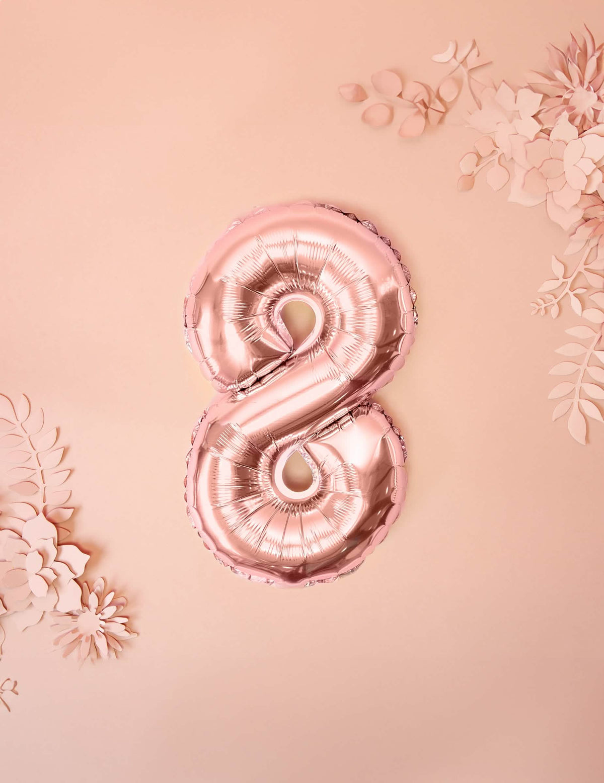 Puesta en escena del número 8 del globo de aluminio número para cumpleaños oro rosa