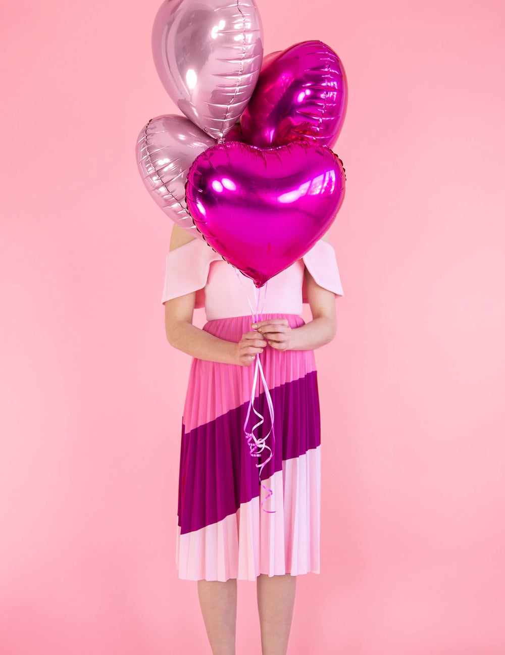 Situación del globo de aluminio corazón rosa pálido metalizado