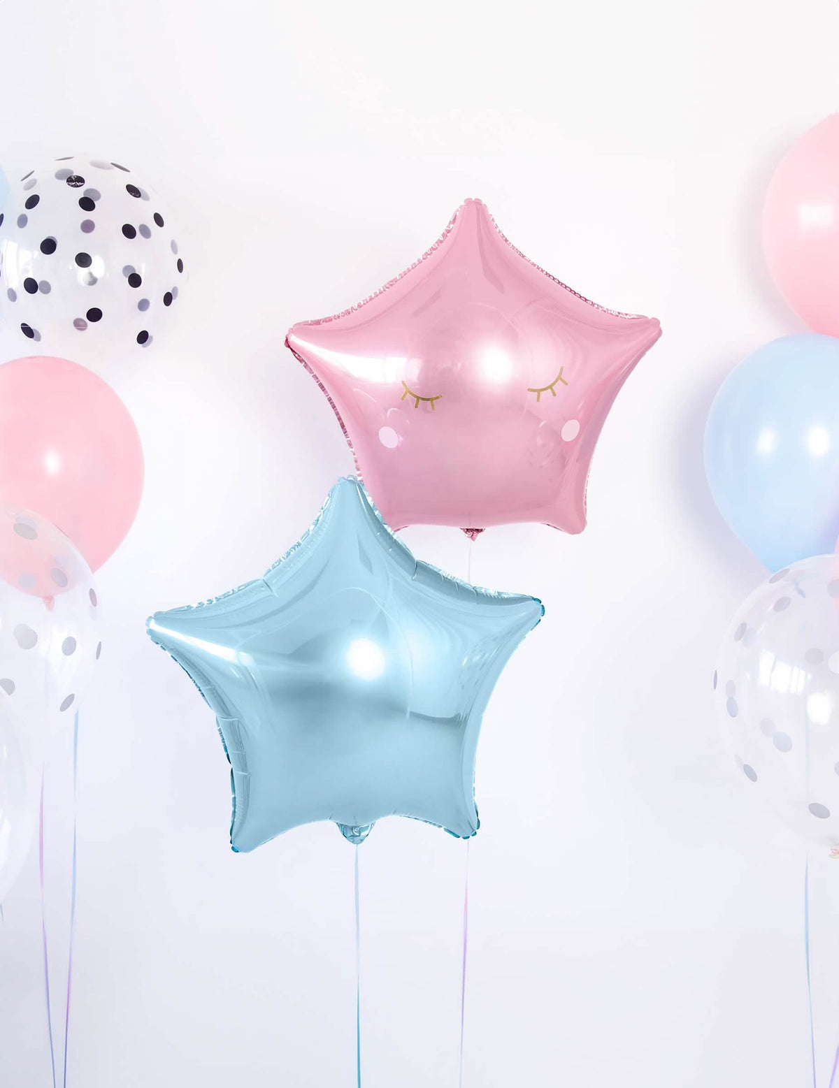 Escenificación del globo de aluminio estrella para fiesta turquesa
