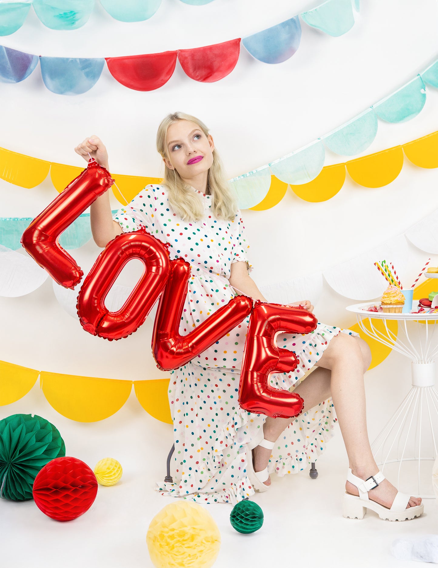 Ballon aluminium lettres LOVE pour mariage rouge