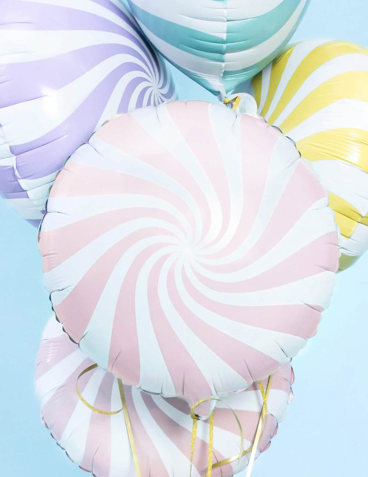 Primer plano del motivo en espiral del globo de aluminio piruleta para fiesta