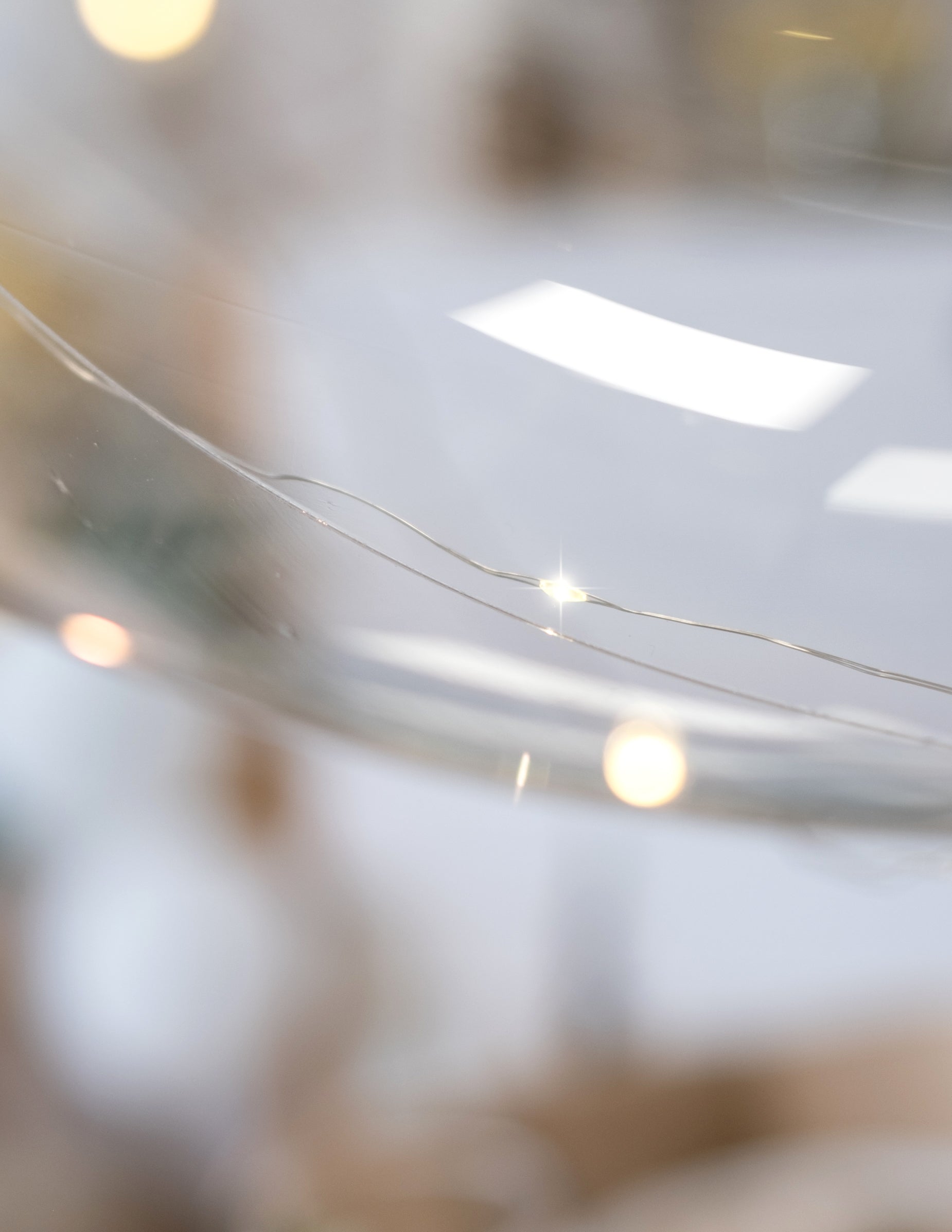 Gros plan sur les LED du ballon bulle cristal transparent pour fête
