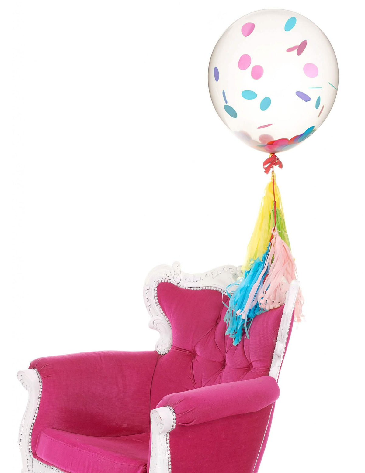 Montaje con guirnalda de flecos para el globo de látex transparente gigante para fiesta para llenar
