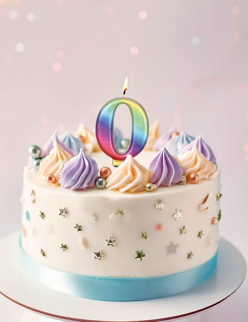 Mise en situation sur un gâteau du chiffre 0 de la bougie chiffre pour anniversaire multicolore