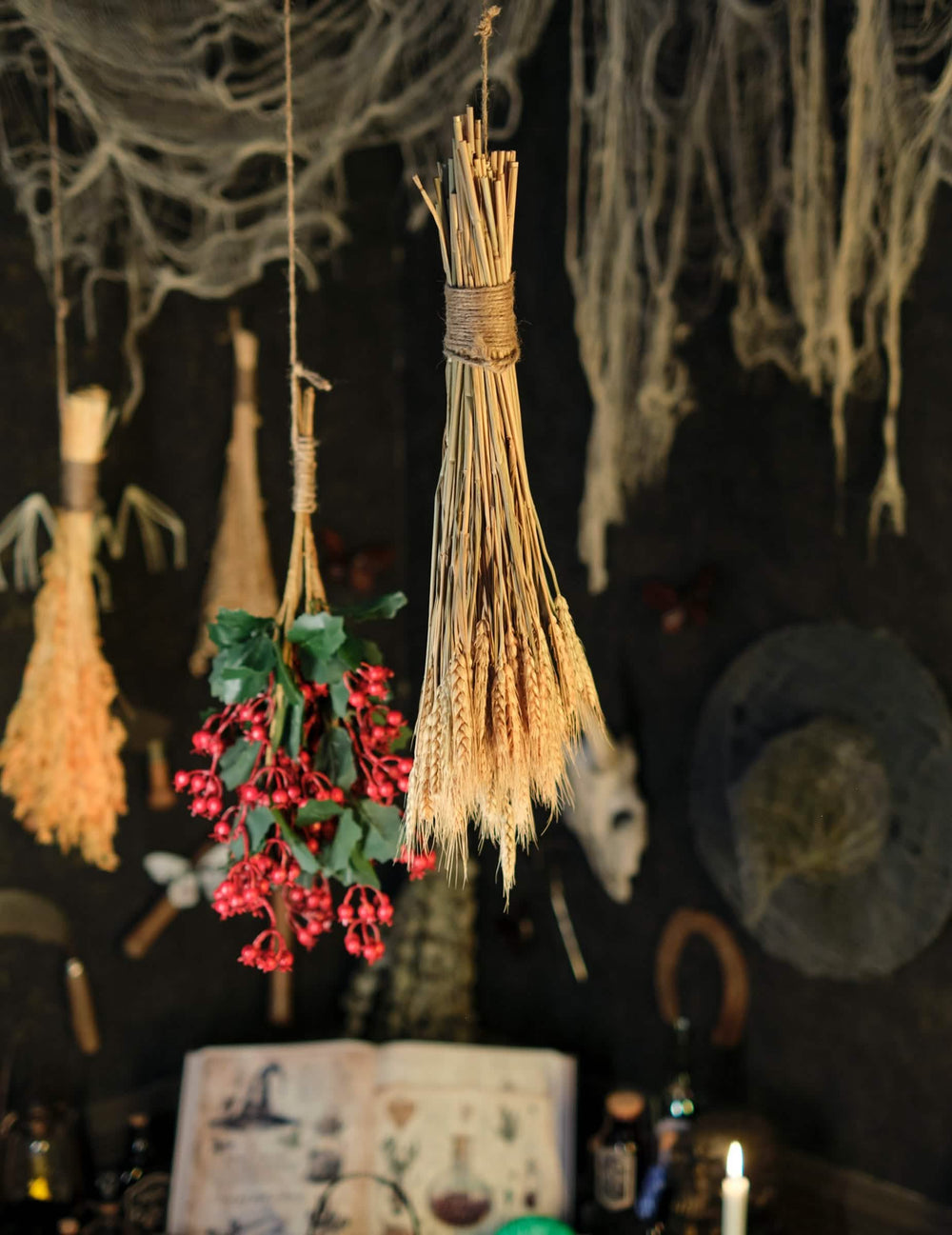Escena suspendida del ramo de espigas de trigo natural para decoración