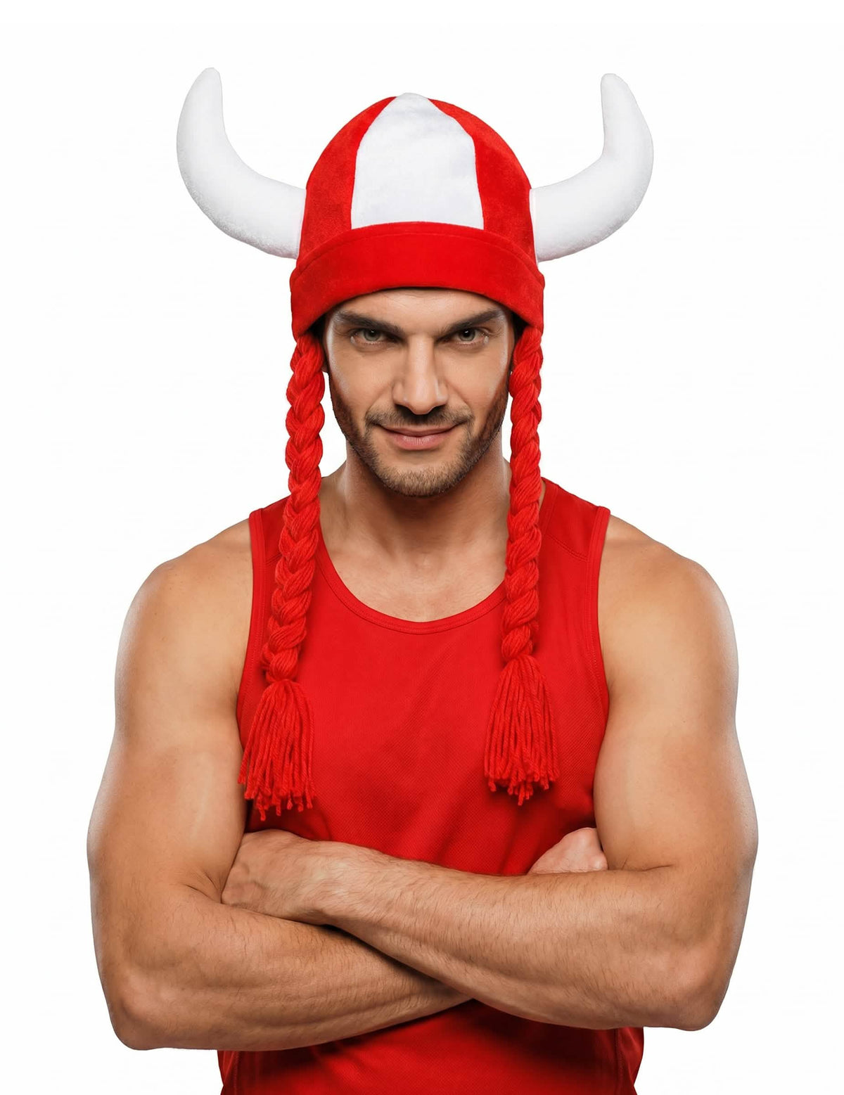 Casco de tela con cuernos y trenzas de hincha blanco y rojo