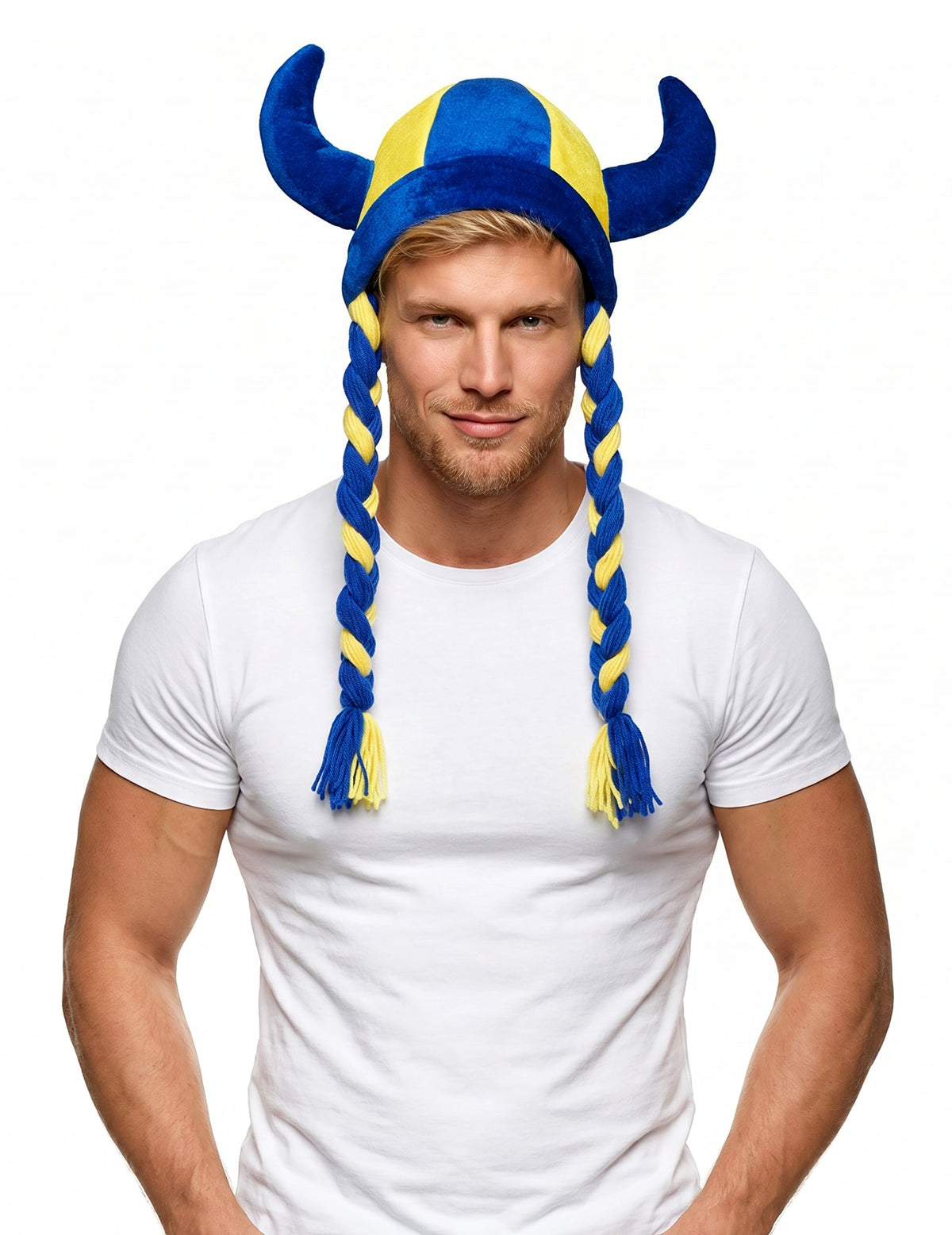 Casco de tela con cuernos y trenzas de hincha azul y amarillo Suecia