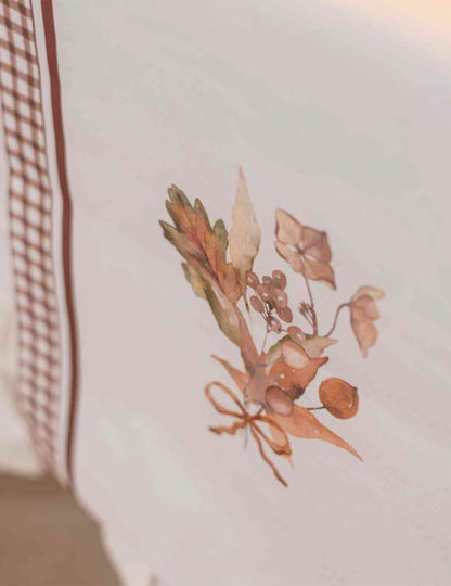 Camino de mesa Ramo de otoño de tela crema y auburn 28 cm x 3 m