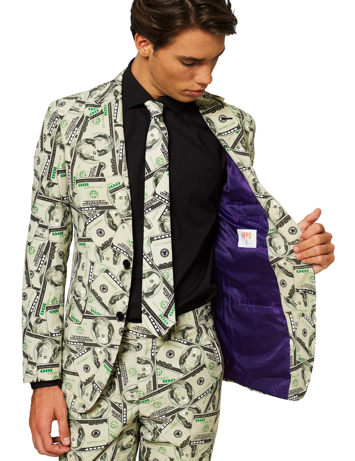 Detalle del forro interior violeta del disfraz Mr. Cashanova para hombre