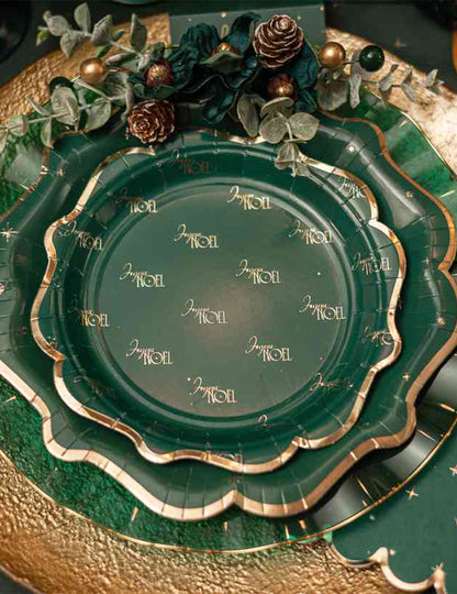 Decoración floral Elegancia verde oscuro y dorado 23 cm