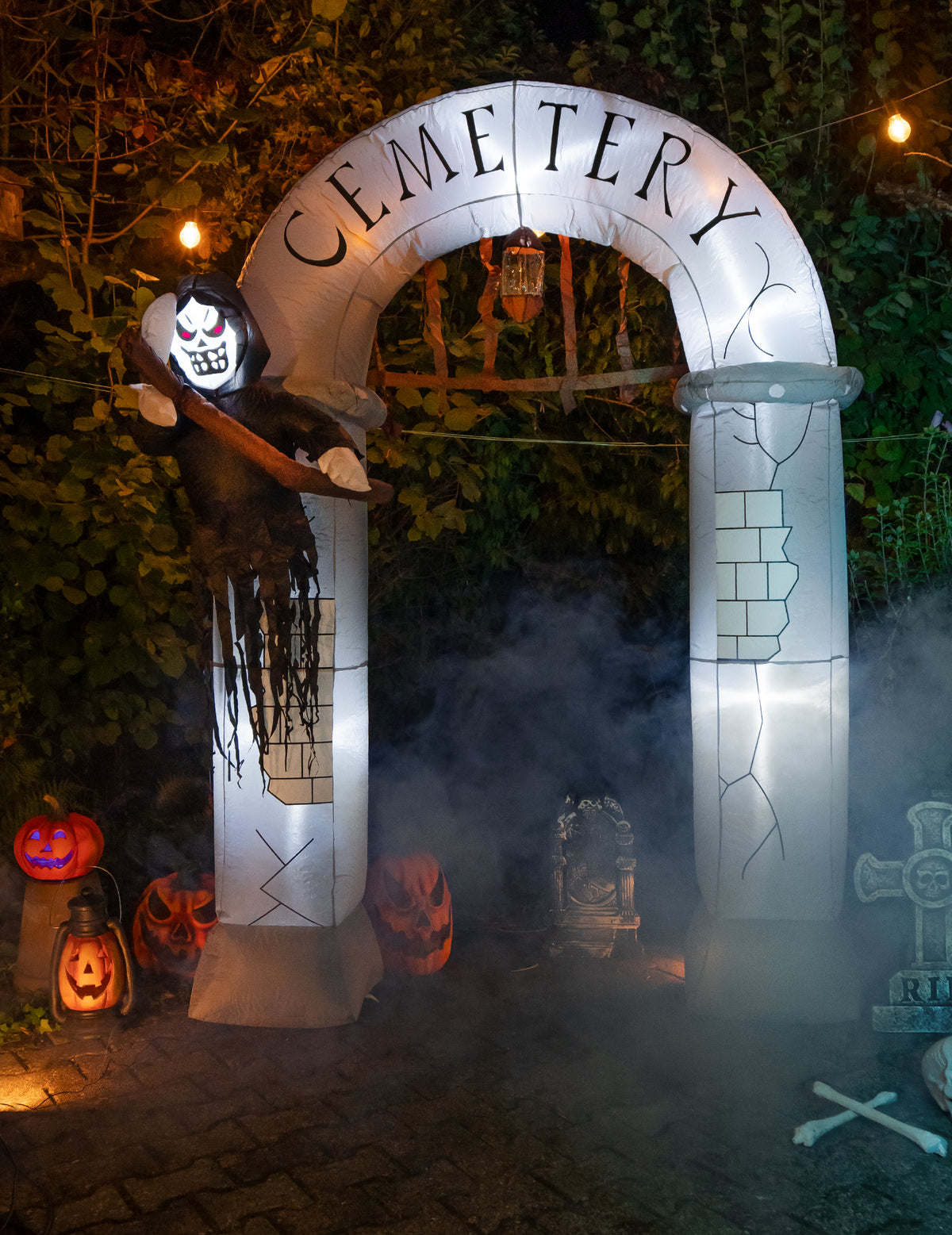 Decoración hinchable para la entrada del cementerio, 240 cm
