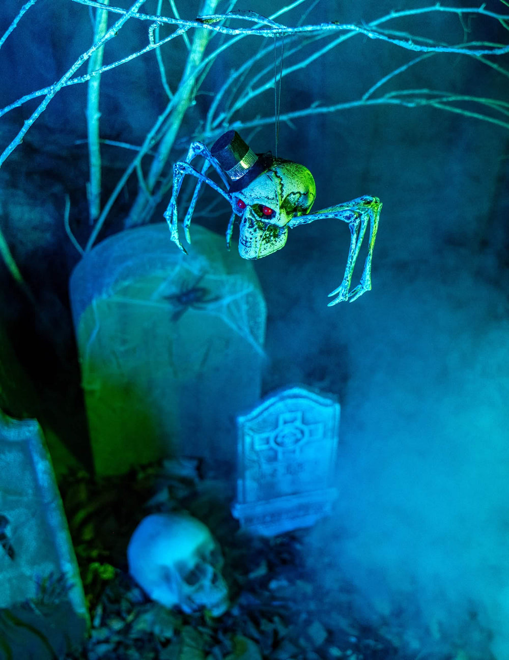 Escenificación de la decoración de esqueleto de araña halloween