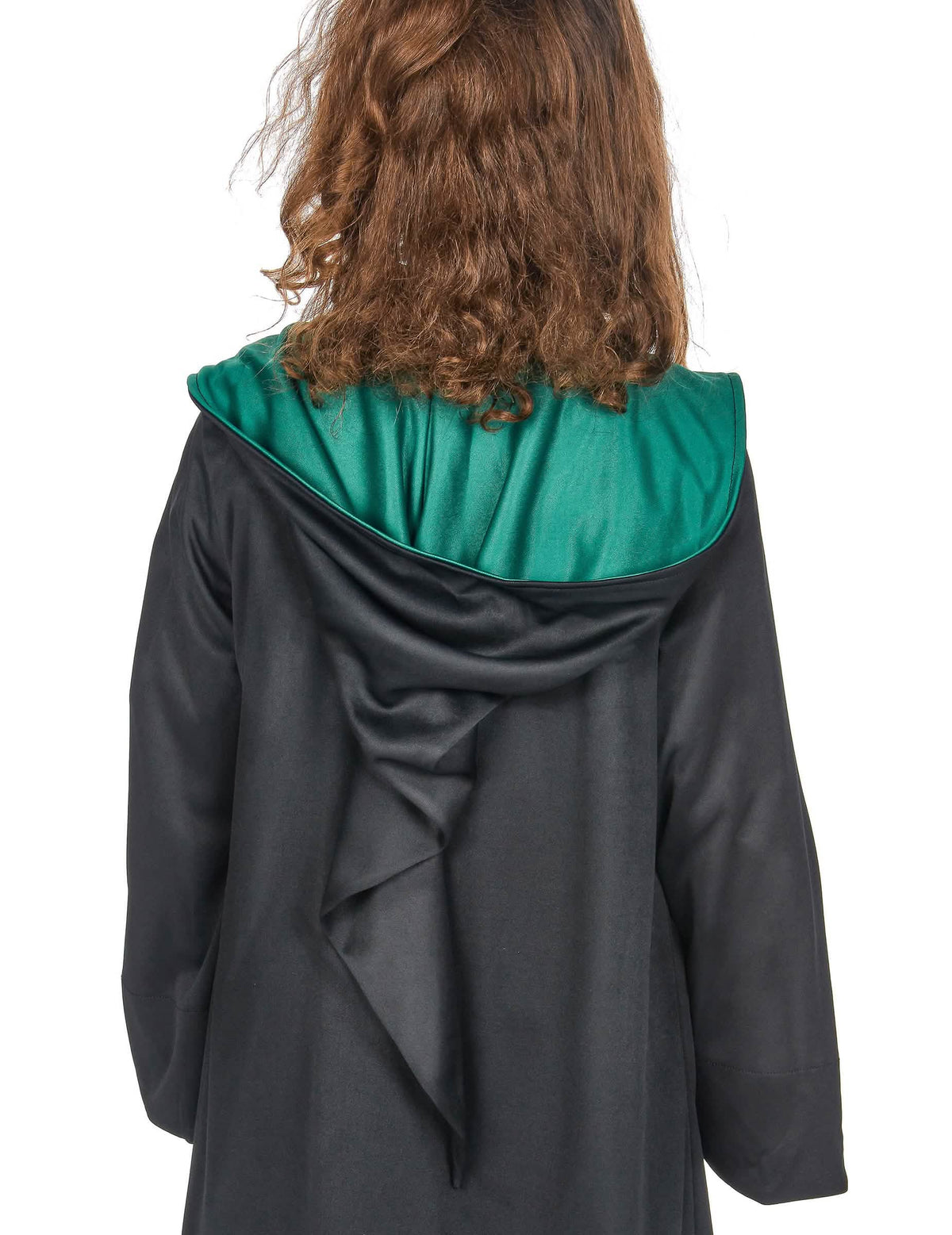 Detalle de la capucha y de su forro verde del disfraz clásico de Harry Potter Serpentard