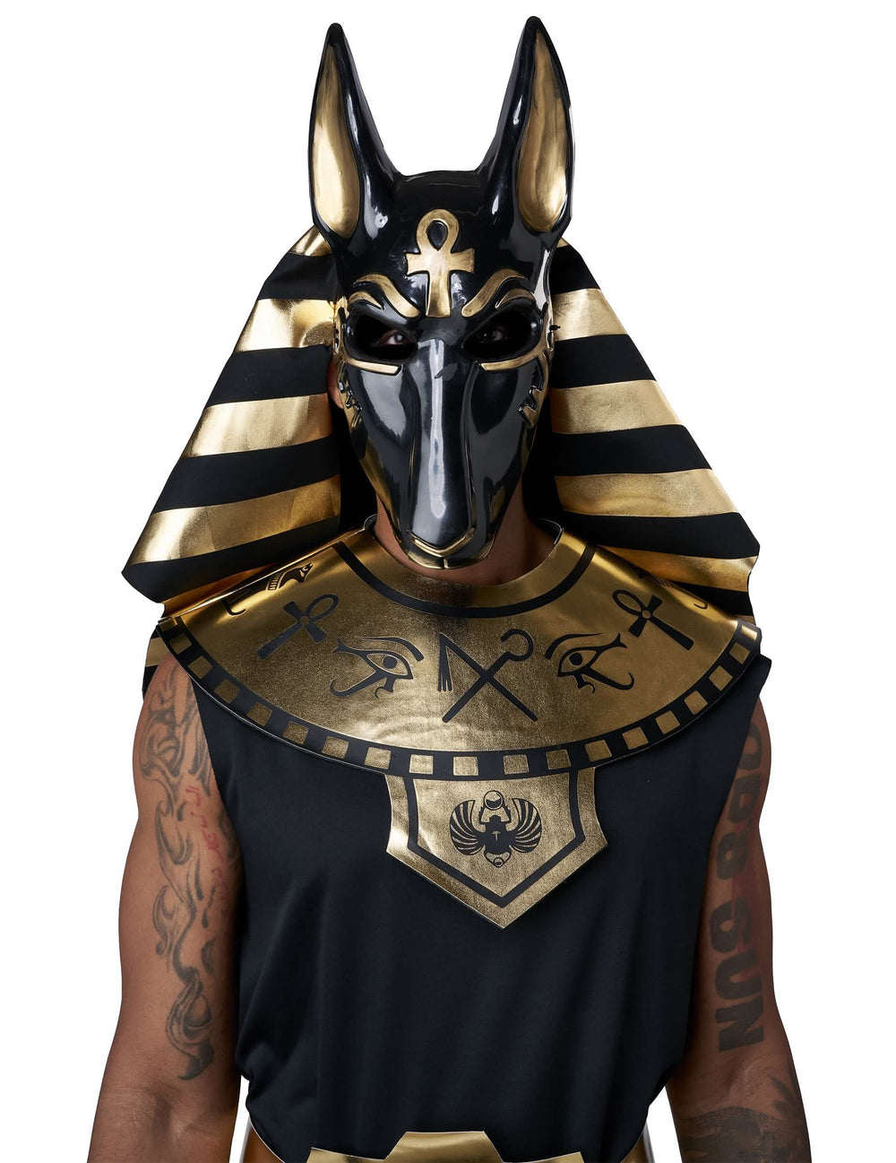 Detalle de la cofia y del cuello dorado del disfraz del dios Anubis de lujo