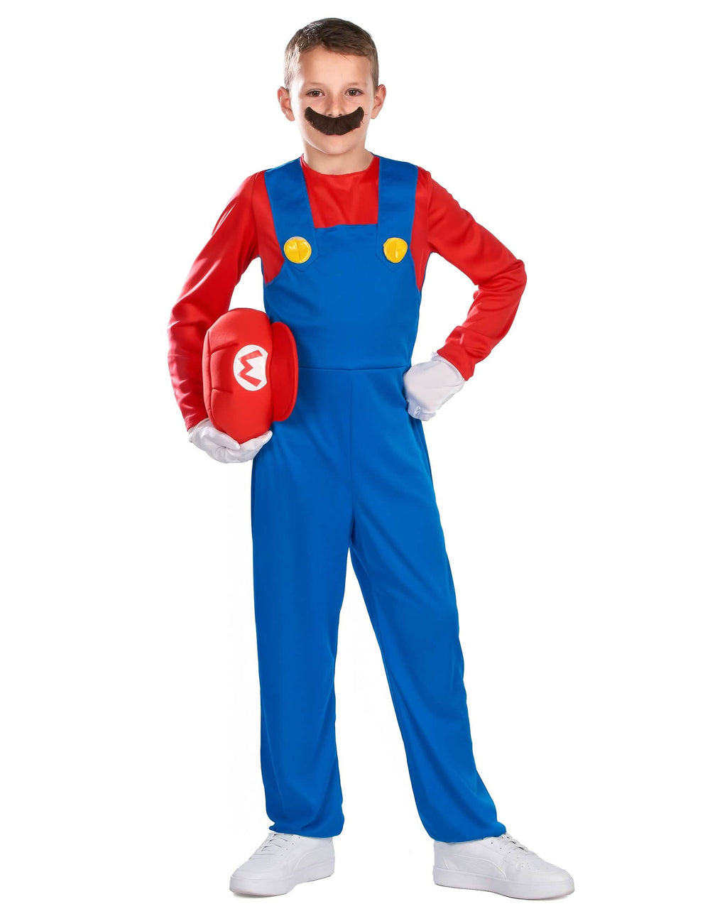 Gorra sostenida a mano del disfraz de Mario para niño