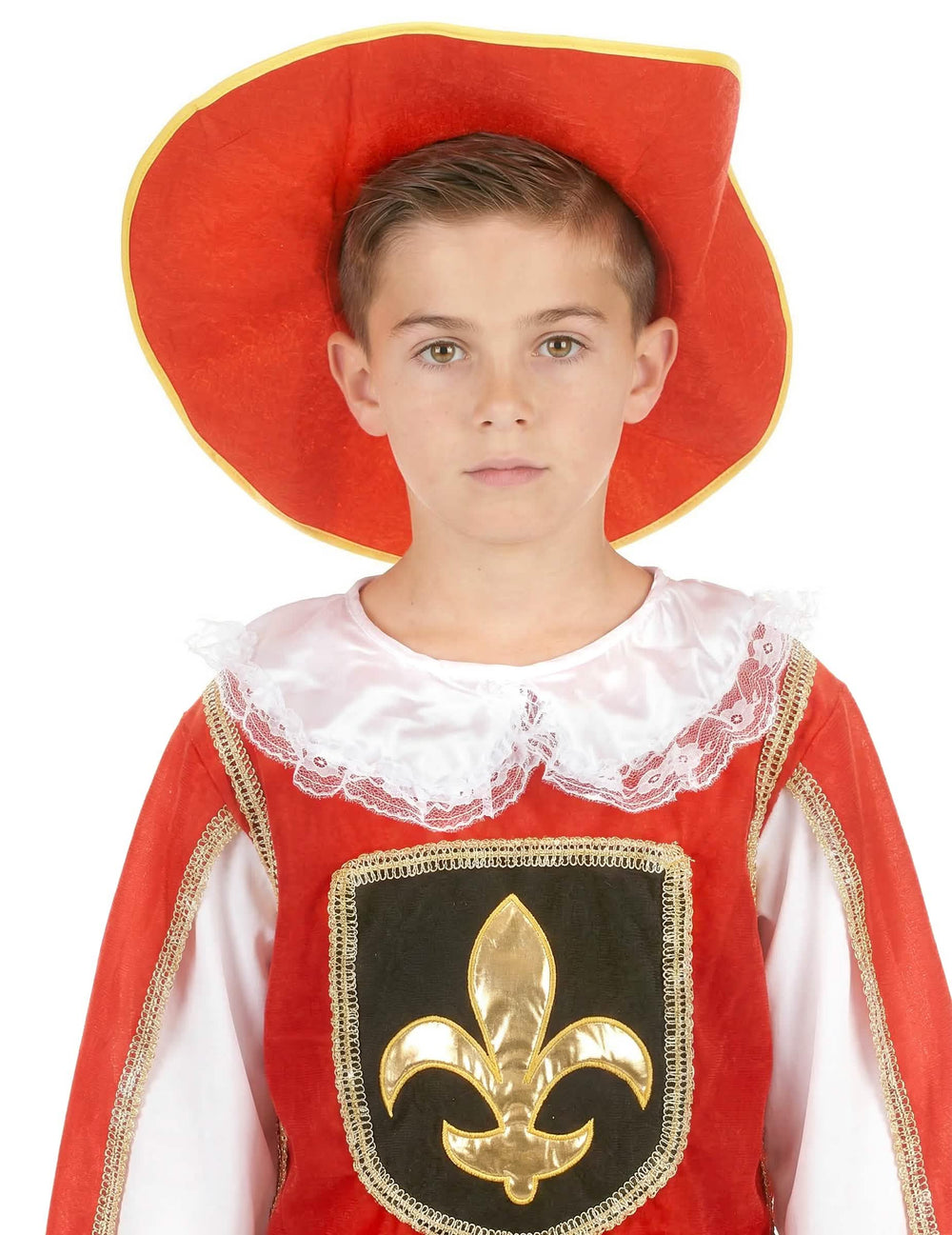 Primer plano del sombrero y el cuello del disfraz de mosquetero para niño