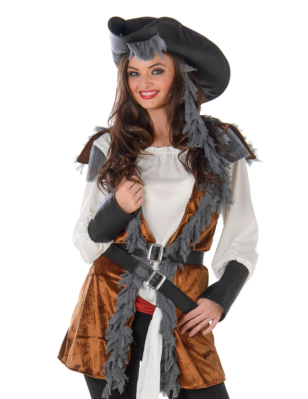 Gros plan sur le buste et le chapeau du déguisement de pirate avec gilet