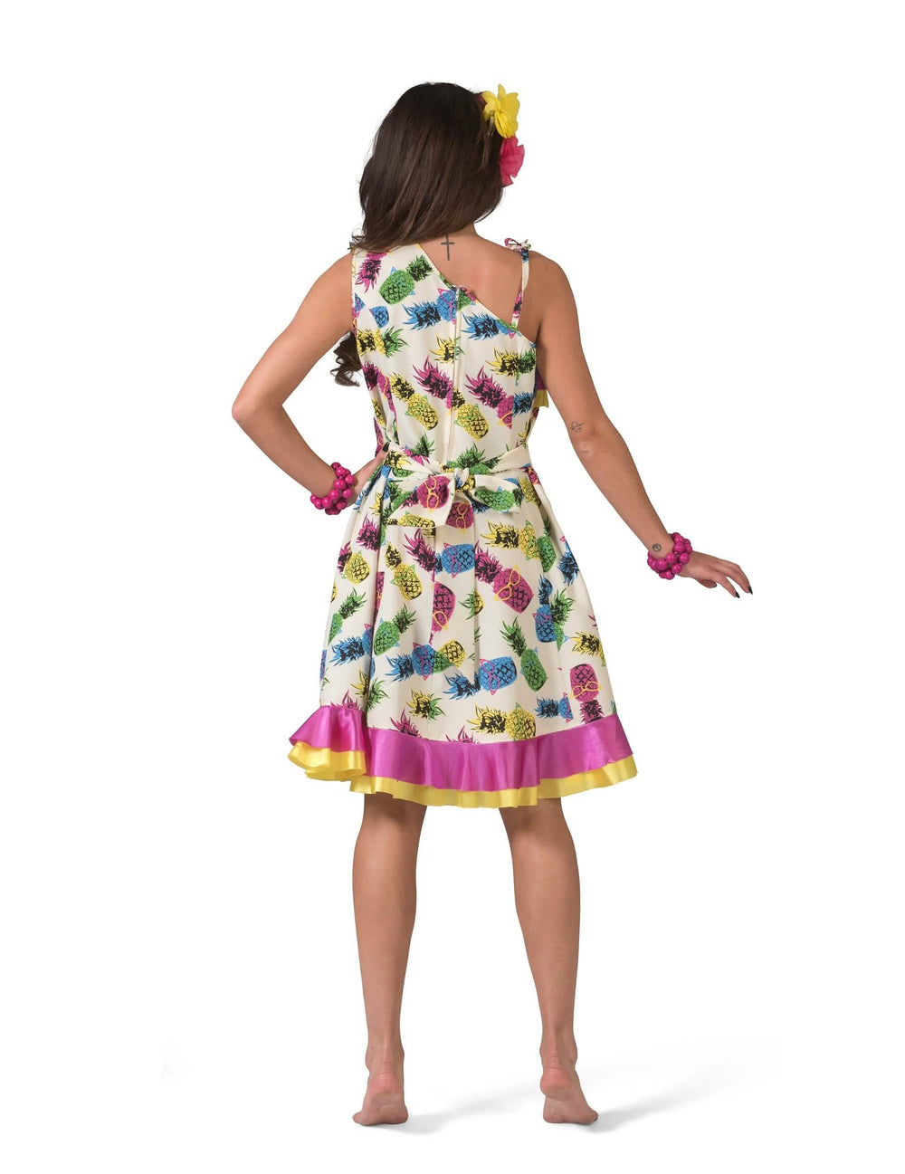 Vista trasera del vestido del disfraz con estampado de piñas