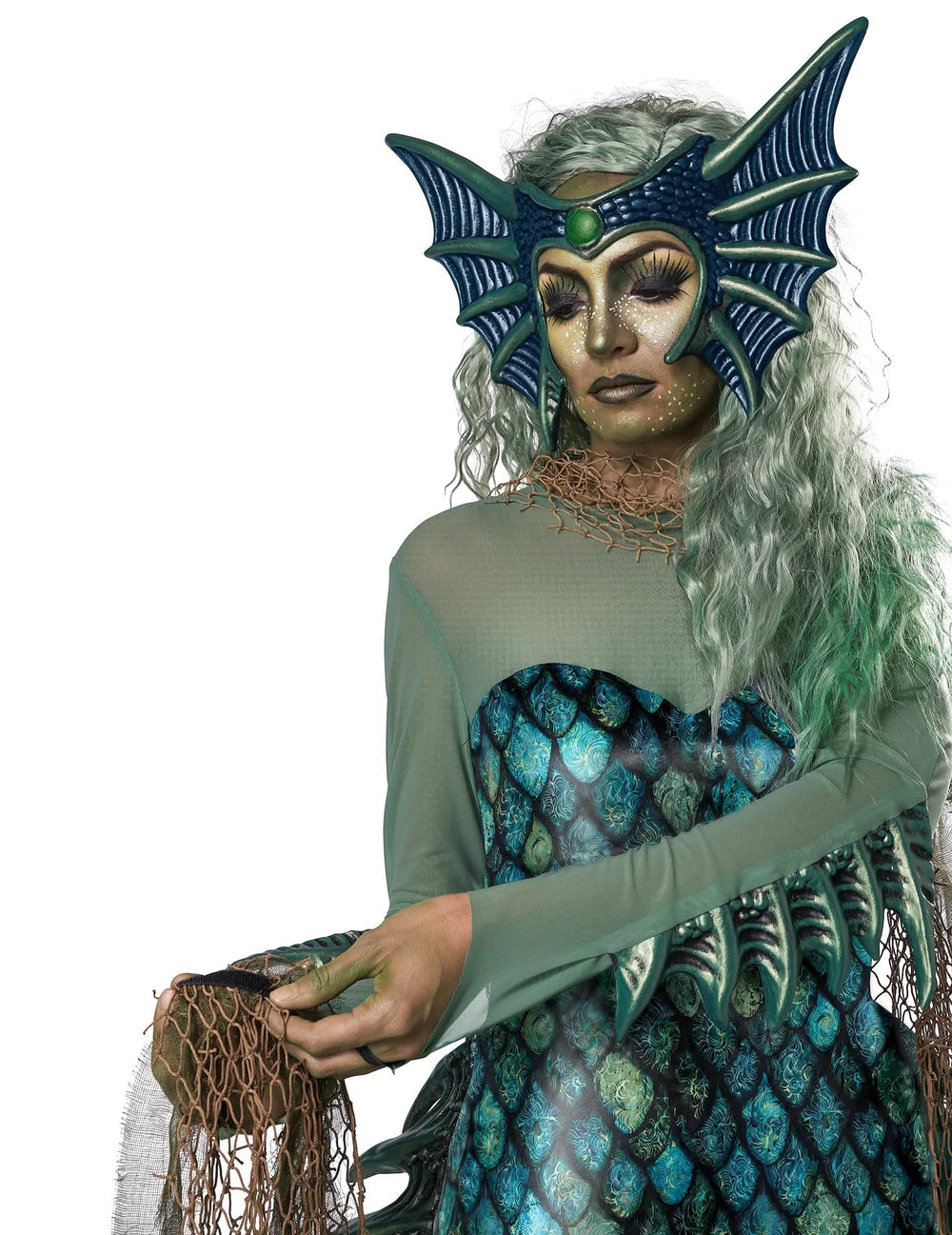 Primer plano de la cofia y el busto del disfraz de sirenas malvadas de lujo