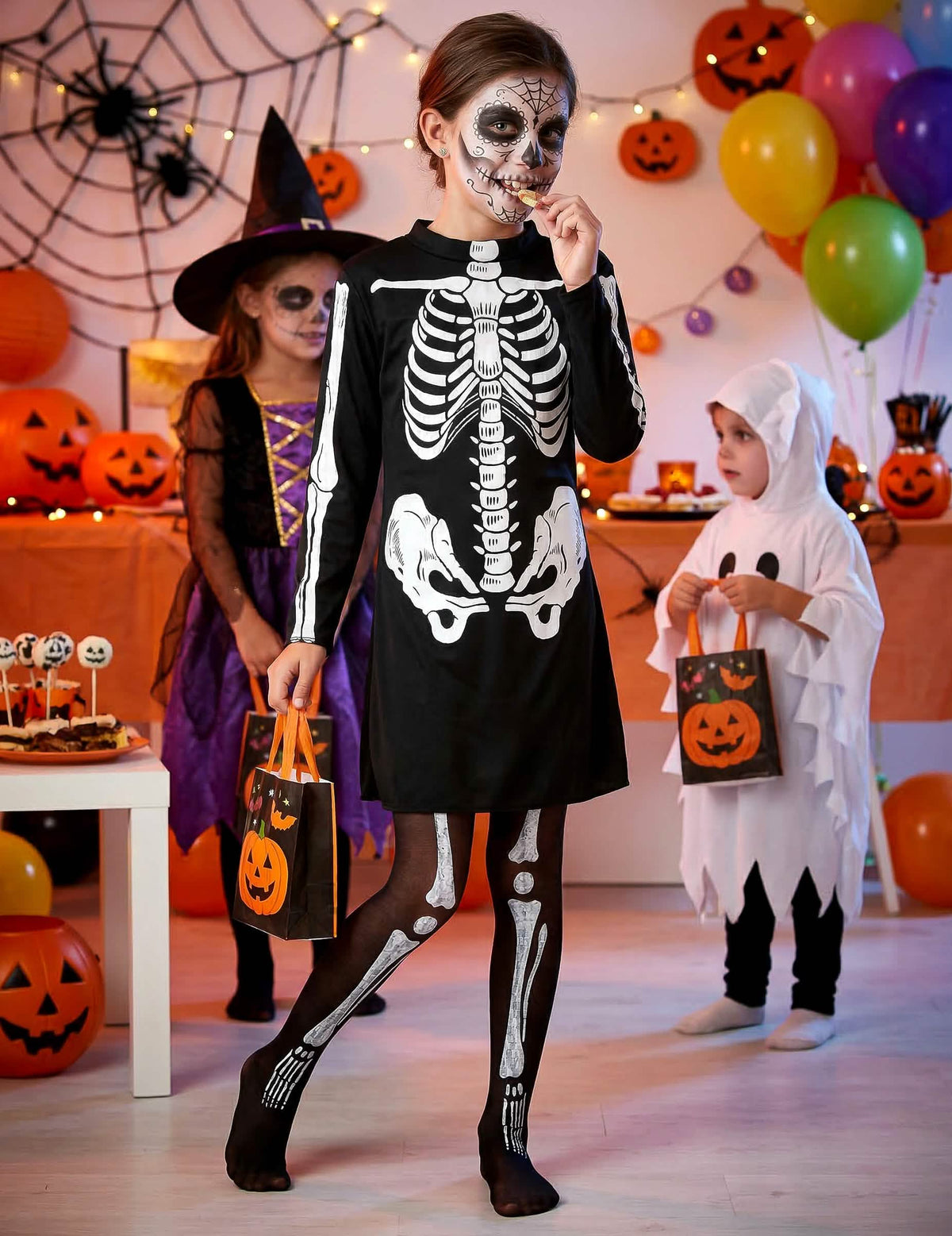 Ambientación festiva del disfraz de esqueleto halloween
